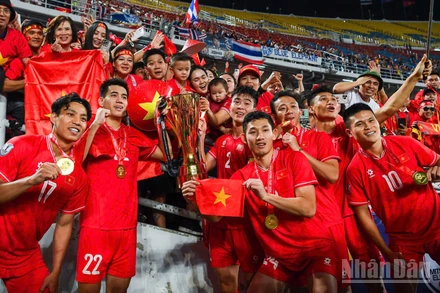 Đội tuyển Việt Nam tụt một bậc so với bảng xếp hạng FIFA hồi tháng 12/2025. (Ảnh: THÀNH ĐẠT)