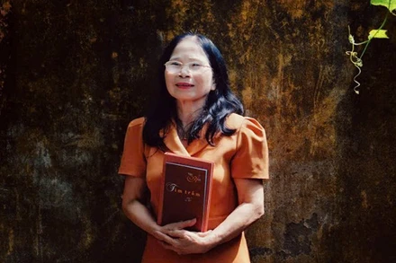 Nhà thơ Vân Anh.