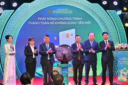 Các đại biểu tham dự sự kiện "Tuần lễ nông sản Việt 2025".