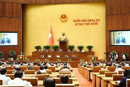 Toàn cảnh phiên thảo luận tại hội trường về bảo vệ môi trường tại kỳ họp thứ mười, Quốc hội khóa XV.