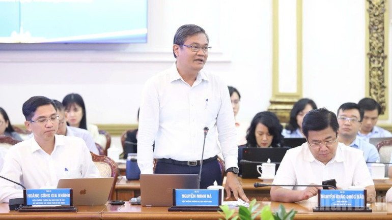 Các đại biểu góp ý tại Hội nghị. ndo_br_dai-bieu-pb-1069.jpg