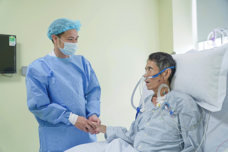 Succesul de astăzi stă la baza faptului că Spitalul Militar 175 va continua să stăpânească tehnici de transplant de organe mai complexe, îndreptându-se spre construirea unui centru modern de transplant de organe. z7150732398459-e4addf1f738598f46e9f83251eb3b049.jpg