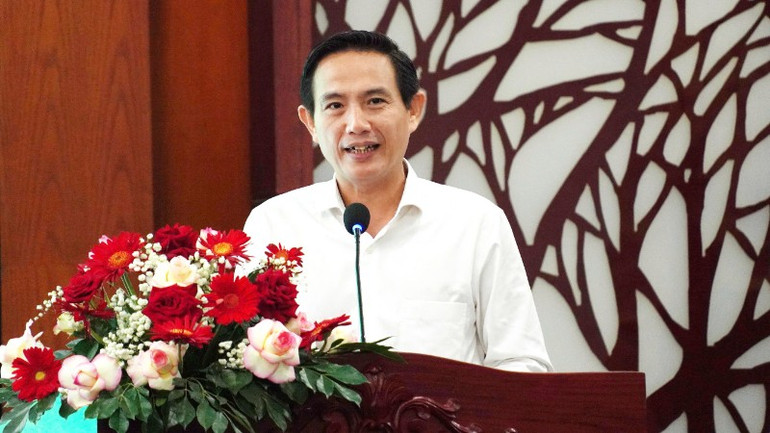Ông Vũ Minh Việt, Phó Tổng Biên tập Báo Nông nghiệp và Môi trường phát biểu khai mạc diễn đàn. z7121770580951-3de65f895569f07efb8241d5b00ae443-5552.jpg