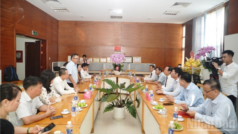 Quang cảnh buổi làm việc (Ảnh: Thế Anh) ndo_br_6-2597.jpg
