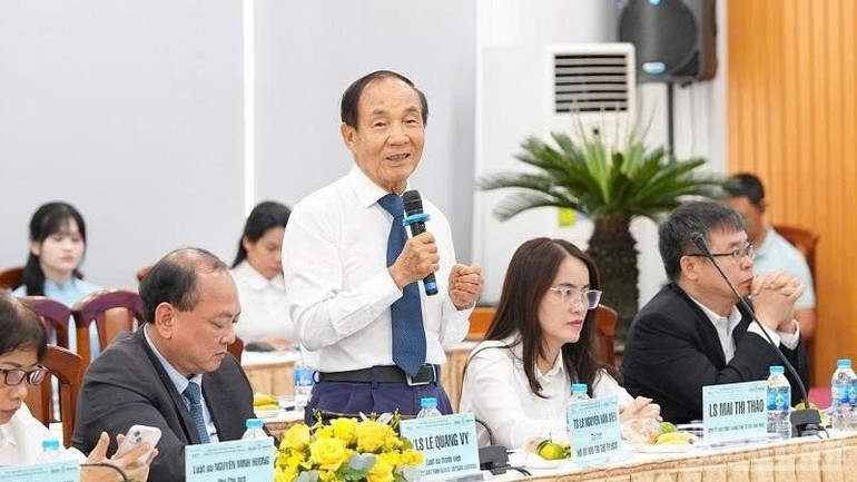 Các đại biểu chia sẻ một số giải pháp tại diễn đàn nhằm hoàn thiện chính sách tài sản trí tuệ. ndo_br_img-8325-3823.jpg
