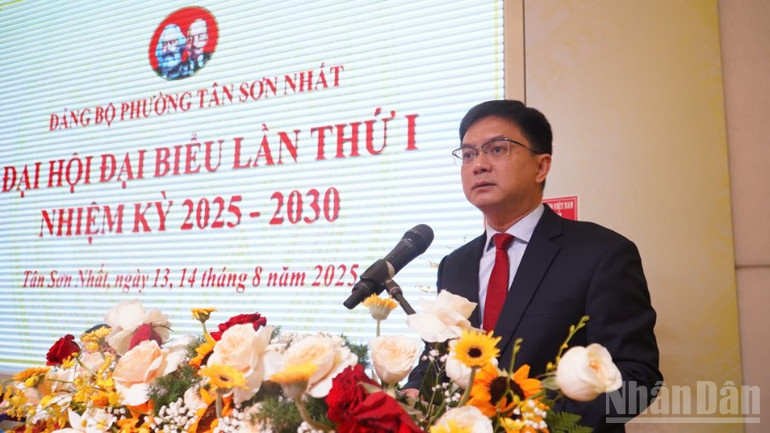 Đồng chí Nguyễn Mạnh Cường phát biểu chỉ đạo đại hội. ndo_br_dc-cuong-5773.jpg