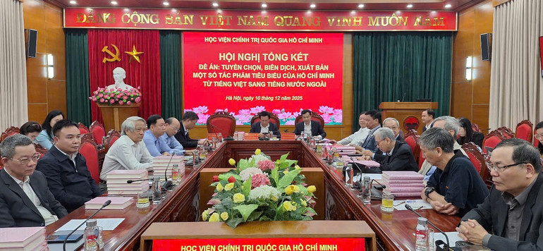 Scéna konference. gen-n-1012-toan-canh-1.jpg