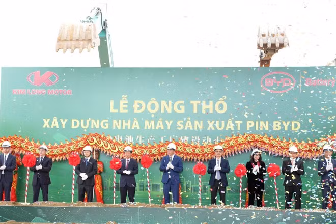 Lễ động thổ xây dựng Nhà máy sản xuất pin BYD.