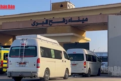 [Video] Israel mở lại cửa khẩu Rafah, tiếp tục không kích Dải Gaza