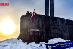 [Video] Tổng thống Mỹ D. Trump cho phép Hàn Quốc đóng tàu ngầm hạt nhân 