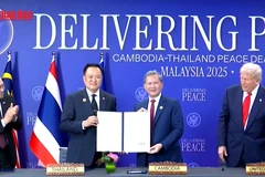 [Video] Tổng thống Mỹ D. Trump điện đàm hòa giải Thái Lan - Campuchia 