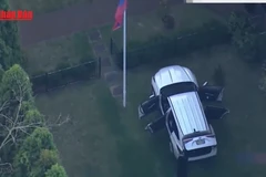 [Video] Bắt tài xế lao xe vào Tổng lãnh sự quán Nga tại Australia