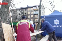 [Video] Nhiều khu vực của Nga và Ukraine mất điện, sưởi giữa giá rét vì giao tranh 