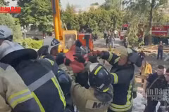 [Video] Điện Kremlin ra lệnh trả đũa Ukraine sau vụ tấn công trường học 