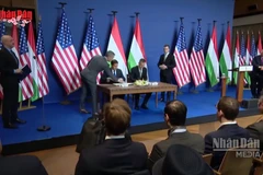 [Video] Mỹ và Hungary ký thỏa thuận hạt nhân dân sự 