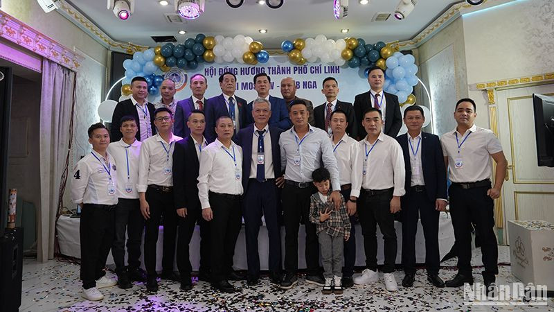 Ban Chấp hành Hội đồng hương thành phố Chí Linh tại Liên bang Nga. (Ảnh: XUÂN HƯNG)