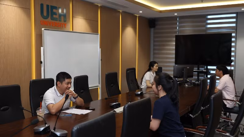 UEH nỗ lực mang đến những hoạt động ý nghĩa cho người học và cộng đồng, vì tương lai bền vững.