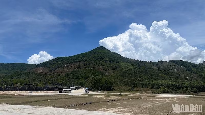 Khu vực núi Dông Bồ, nơi an nghỉ của Chủ tịch nước Trần Đức Lương.