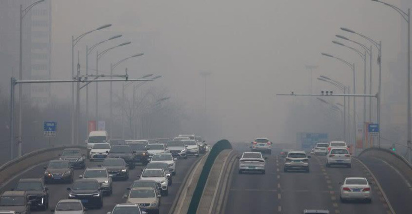 Giao thông vận tải là một trong những nguồn phát thải khí nhà kính lớn nhất, đặc biệt là CO2. (Ảnh: Reuters)