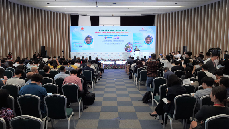 Quang cảnh lễ khai mạc.