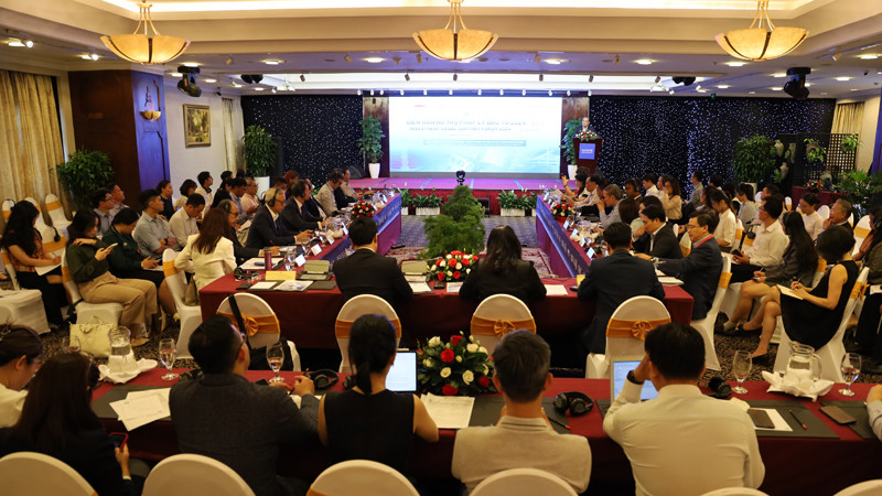 Quang cảnh diễn đàn.