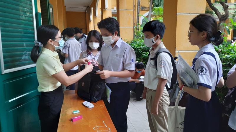 Học sinh Thành phố Hồ Chí Minh tham dự Kỳ thi lớp 10 tại điểm thi Trường Trung học phổ thông Trưng Vương, quận 1