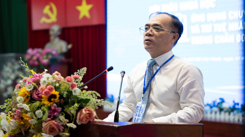 Chuyên gia phát biểu tại hội thảo.