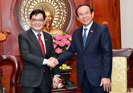 Bí thư Thành ủy TP Hồ Chí Minh Nguyễn Văn Nên tiếp Phó Thủ tướng Singapore Vương Thụy Kiệt. (Ảnh: VIỆT DŨNG/hcm.gov.vn)