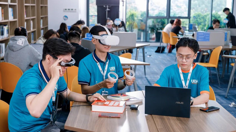 Đại học Kinh tế Thành phố Hồ Chí Minh đào tạo đa ngành, đa lĩnh vực, đáp ứng những xu thế mới của thời đại.
