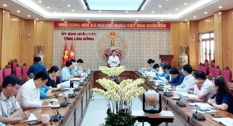 Đồng chí Hồ Văn Mười, Phó Bí thư Tỉnh ủy, Bí thư Đảng ủy, Chủ tịch Ủy ban nhân dân tỉnh Lâm Đồng chủ trì Hội nghị Ban Thường vụ về công tác chuẩn bị Đại hội Đảng bộ Ủy ban nhân dân tỉnh lần thứ I, nhiệm kỳ 2025-2030.
