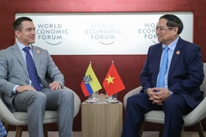 Thủ tướng Phạm Minh Chính và Tổng thống Ecuador Daniel Noboa. (Ảnh: NHẬT BẮC/VGP)