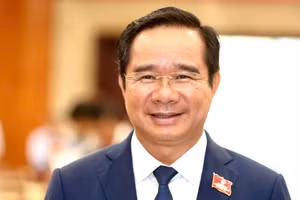 Đồng chí Nguyễn Văn Được, Ủy viên Trung ương Đảng, Phó Bí thư Thành ủy, Chủ tịch Ủy ban nhân dân Thành phố Hồ Chí Minh nhiệm kỳ 2026-2031. (Ảnh: HOÀNG TRIỀU)