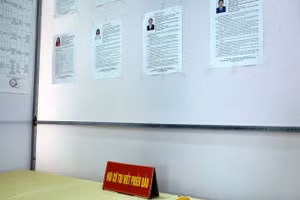 Phòng viết phiếu bầu cử ở điểm bầu cử Lữ đoàn 129 Hải quân, phường Phước Thắng, Thành phố Hồ Chí Minh. (Ảnh: LÊ ĐÌNH THÌN)