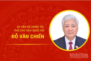 [Infographic] Tiểu sử Phó Chủ tịch Quốc hội Đỗ Văn Chiến