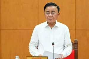 Thường trực Ban Bí thư Trần Cẩm Tú đã ký ban hành Quy định số 377-QĐ/TW ngày 8/10/2025 của Bộ Chính trị về phân cấp quản lý cán bộ và quy hoạch, bổ nhiệm, giới thiệu ứng cử, tạm đình chỉ công tác, cho thôi giữ chức vụ, từ chức, miễn nhiệm đối với cán bộ. (Ảnh: DUY LINH)