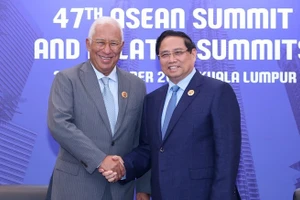 Thủ tướng Chính phủ Phạm Minh Chính và Chủ tịch Hội đồng châu Âu Antonio Costa. (Ảnh: VGP/Nhật Bắc)