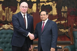 Thủ tướng Phạm Minh Chính đón Tổng Giám đốc Hãng thông tấn TASS (LB Nga) Andrey Kondrashov.