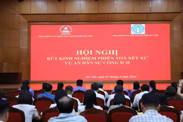 Toàn cảnh hội nghị rút kinh nghiệm phiên tòa xét xử vụ án dân sự công ích. (Ảnh: nhandan.vn)