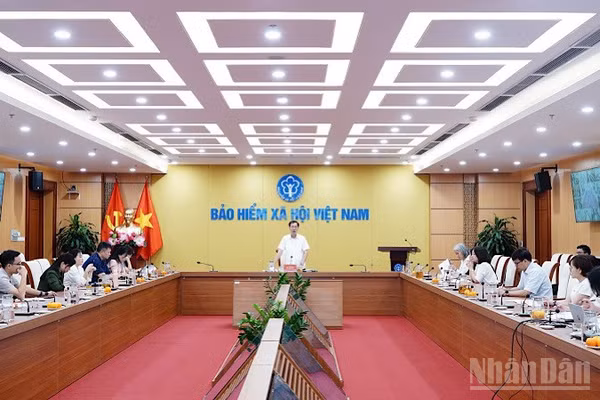 Toàn cảnh Hội nghị trực tuyến với các địa phương của Bảo hiểm xã hội Việt Nam.