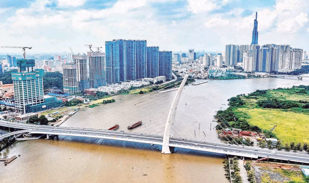 Một góc Thành phố Hồ Chí Minh hôm nay. (Ảnh THÀNH ĐẠT)