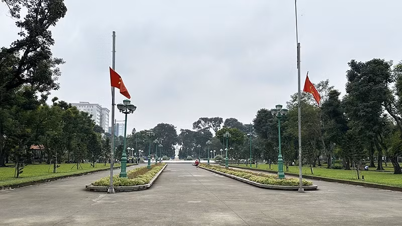 Công viên Lê Văn Tám (Quận 1 cũ) là địa điểm thường được chọn để tổ chức các hội chợ, triển lãm.