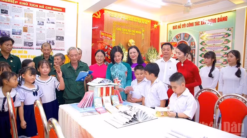 ndo_br_tb-tuyen-giao.jpg
