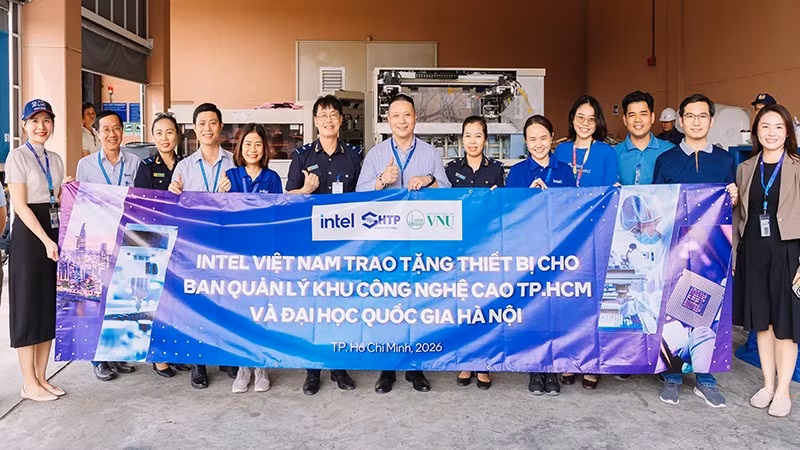 intel-2.jpg