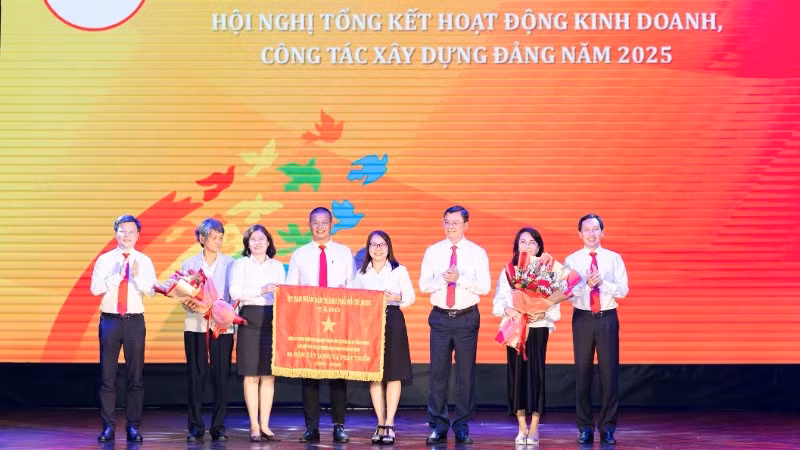 coopmart-cong-quynh-30-nam-3731.jpg