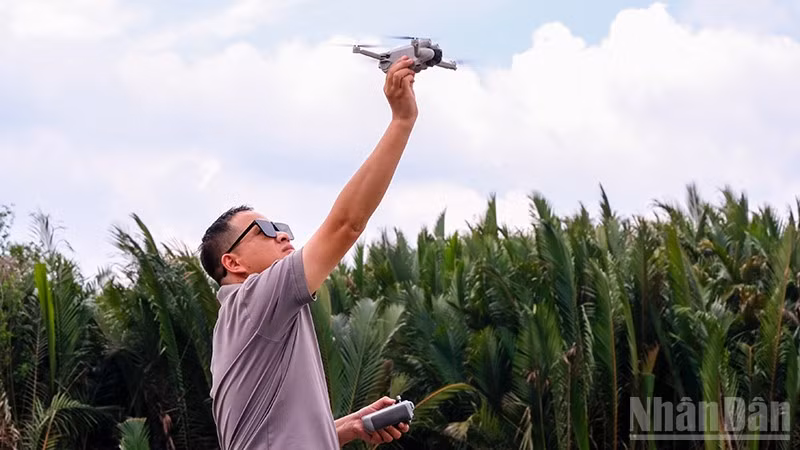 ndo_br_flycamnguoi-dan-2.jpg