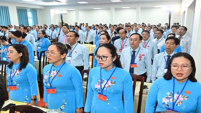 dai-bieu.jpg