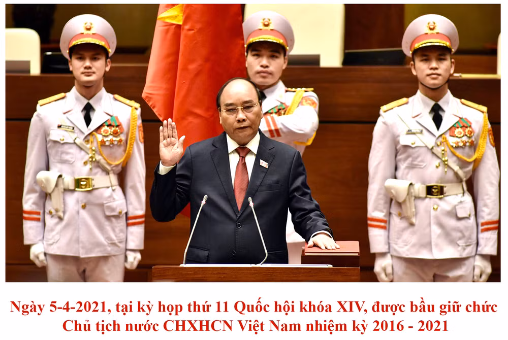 [Infographic] Chủ tịch nước Nguyễn Xuân Phúc -2