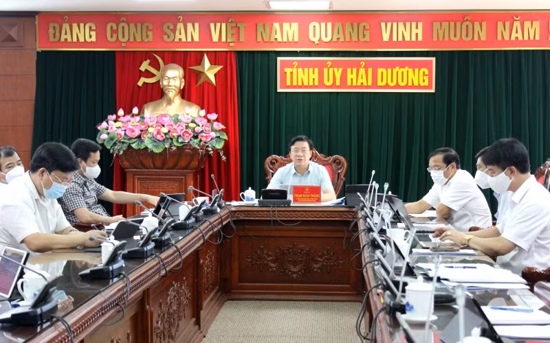 Thường trực Tỉnh ủy Hải Dương họp sáng 18/8, quyết định công tác hỗ trợ phòng, chống dịch Covid-19.