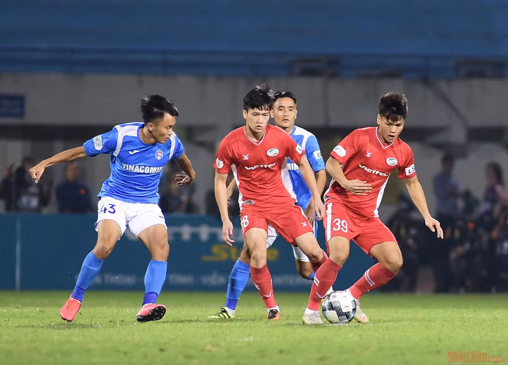 Viettel đang đứng trước thời cơ để giành lại ngôi vương từ Hà Nội FC. (Ảnh: TRẦN HẢI)