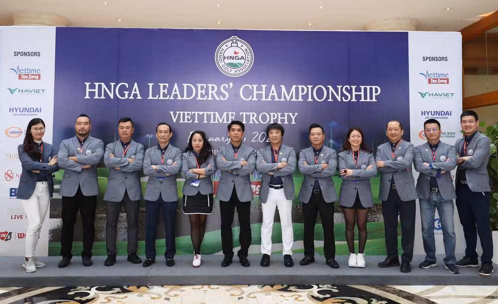 Các thành viên ban lãnh đạo tham dự giải đấu. (Ảnh: HNGA)